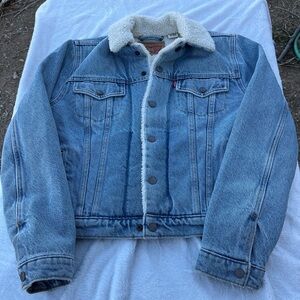 Levi's Light Blue Denim Jacket with White Sherpa Lining